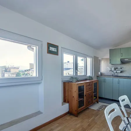 Isotta - Chic Flat With A Natural View Of Apartment *