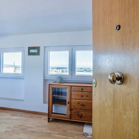 Apartamento Isotta - Chic Flat With A Natural View Of