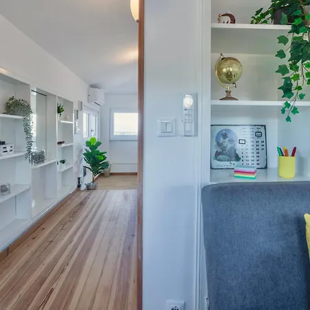 Isotta - Chic Flat With A Natural View Of Apartamento Roma
